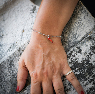 Silver Steel Bracelet – Beaded Chain & Horn Pendant | Eleganza