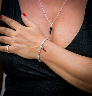 Silver Necklace – Beaded Chain & Horn Pendant | Eleganza