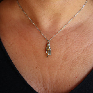 Stainless Steel Chain Necklace – Mano Corno Pendant | L’Iconica