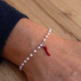 Steel Chain Bracelet – Mother of Pearl & Horn Beads | L'Iconica