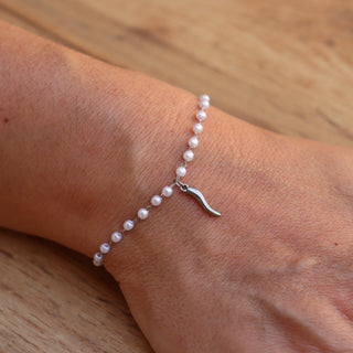 Steel Chain Bracelet – Mother of Pearl & Horn Beads | L'Iconica