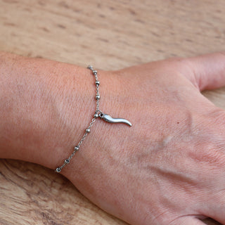 Silver Steel Bracelet – Beaded Chain & Horn Pendant | Eleganza