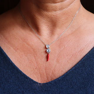 Silver Steel Chain Necklace – Horn & two Zircon Solitaires | L’Iconica