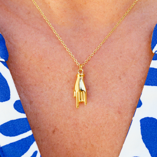 Stainless Steel Chain Necklace – Mano Corno Pendant | L’Iconica